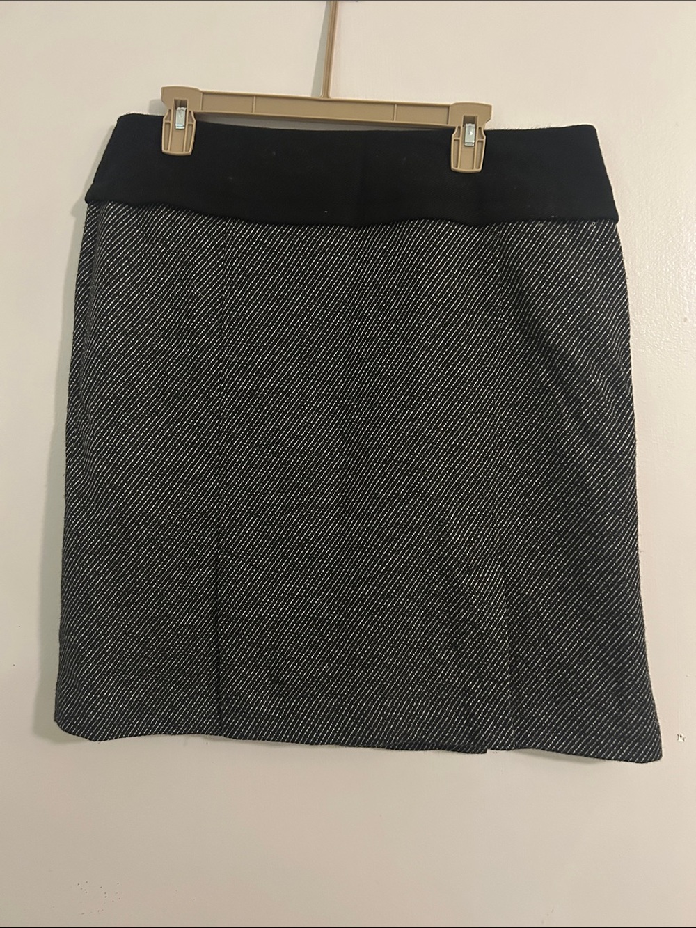 Calvin Klein Black and Gray Tweed Pencil Skirt